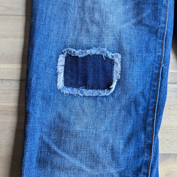 CAbi Slim Boyfriend Jeans - Picture 5 of 11
